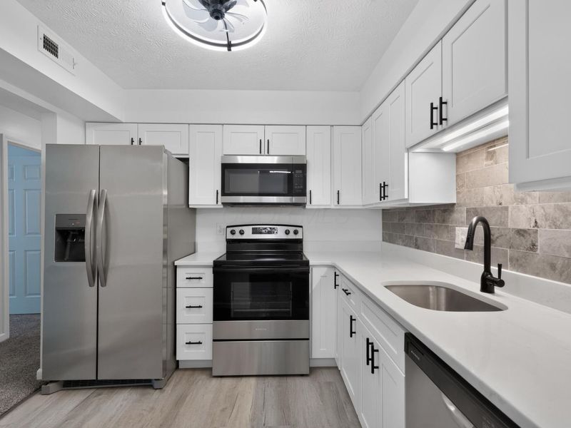 5275 Portland Street, Unit 204, Columbus, OH 43235 Photo 45