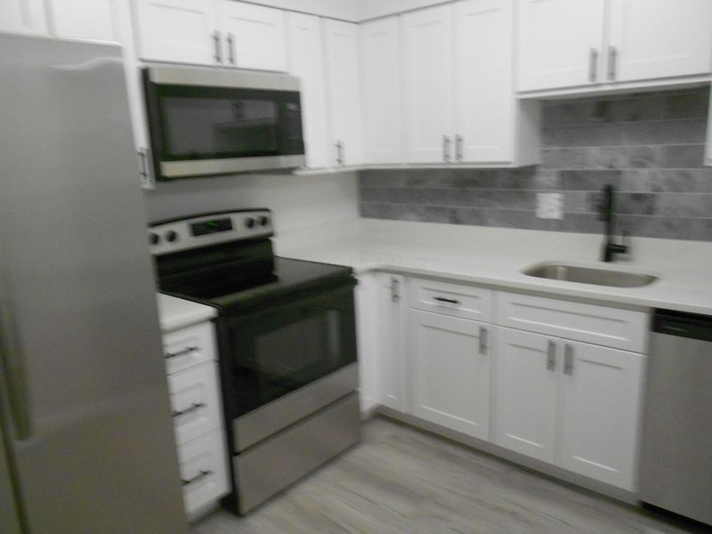 5275 Portland Street, Unit 204, Columbus, OH 43235 Photo 6