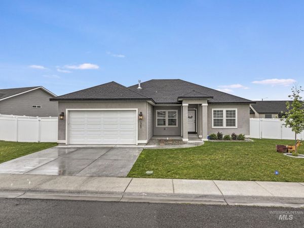 1362 Golden Pheasant Dr, Twin Falls, ID 83301