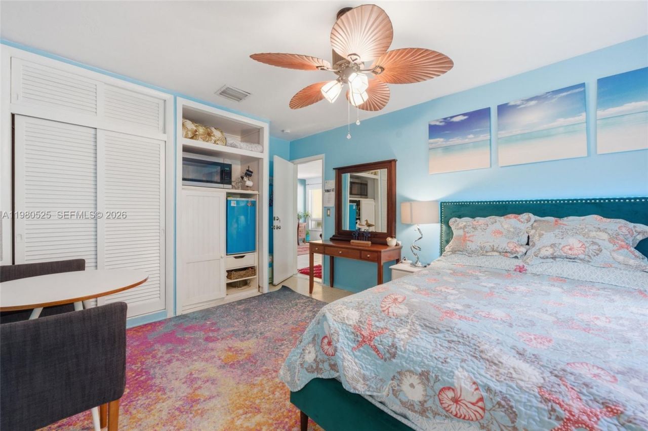 737 SW 2nd Ct, Hallandale Beach, FL 33009 Photo