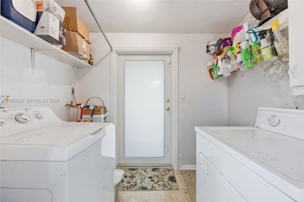 737 SW 2nd Ct, Hallandale Beach, FL 33009 Photo