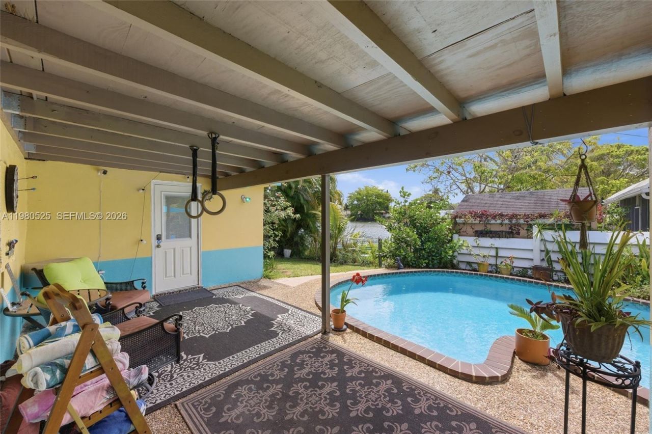 737 SW 2nd Ct, Hallandale Beach, FL 33009 Photo