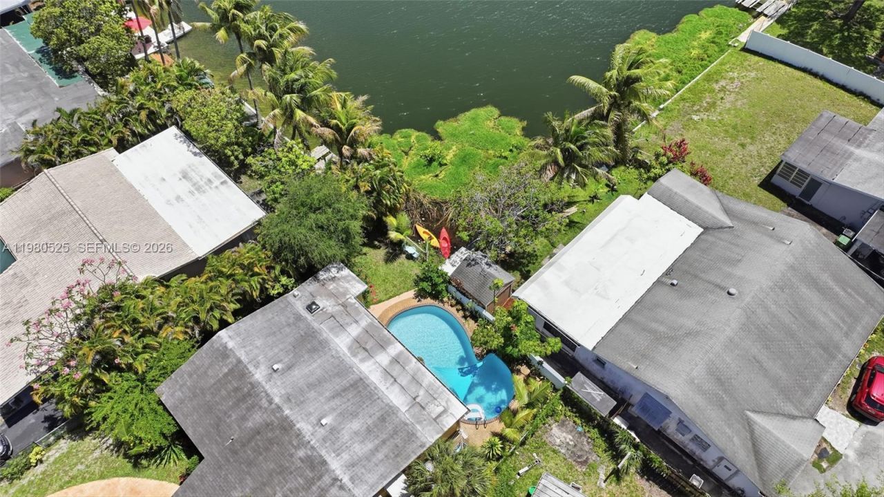 737 SW 2nd Ct, Hallandale Beach, FL 33009 Photo