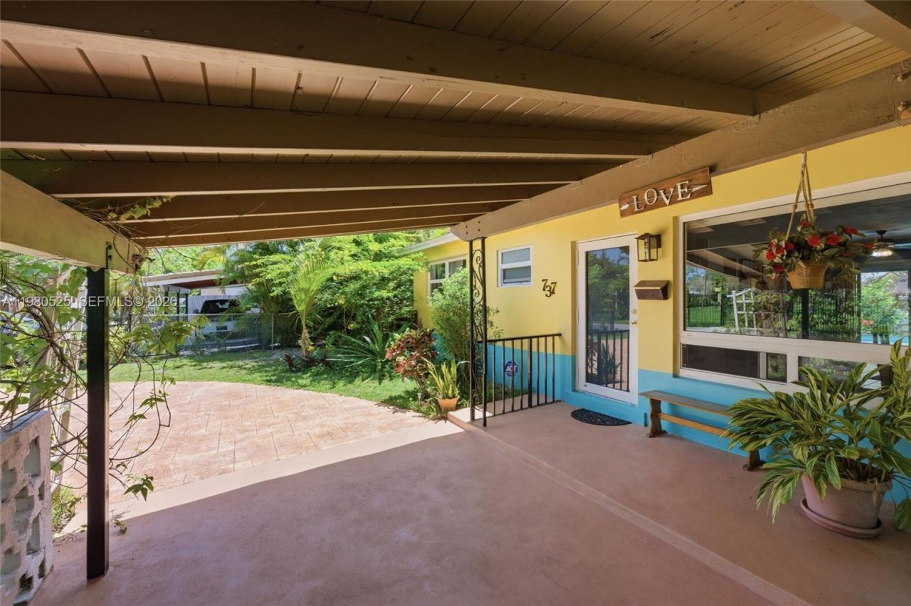 737 SW 2nd Ct, Hallandale Beach, FL 33009 Photo