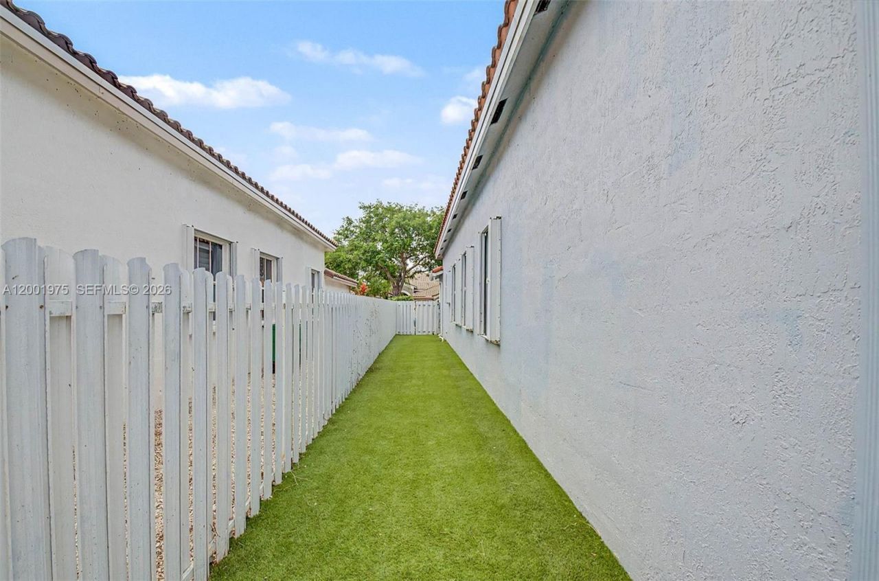 3645 SW 162nd Ave, Miramar, FL 33027 Photo