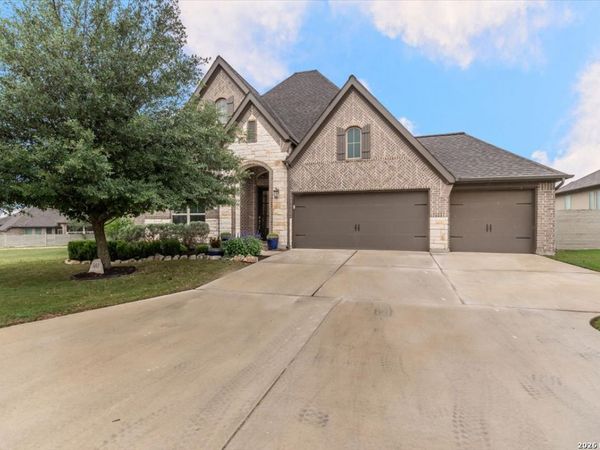 560 Chinkapin Trl, New Braunfels, TX 78132