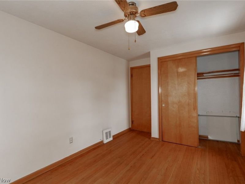 30545 Willow Lane, Willowick, OH 44095 Photo 13