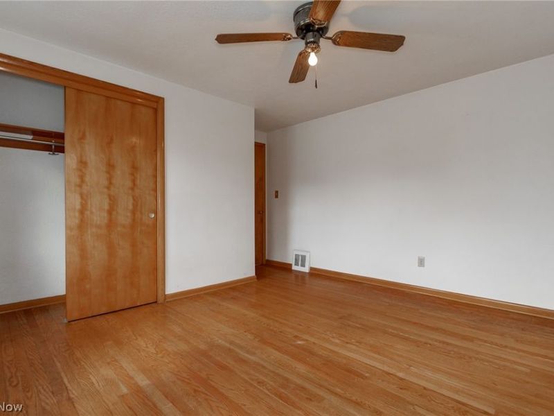 30545 Willow Lane, Willowick, OH 44095 Photo 19