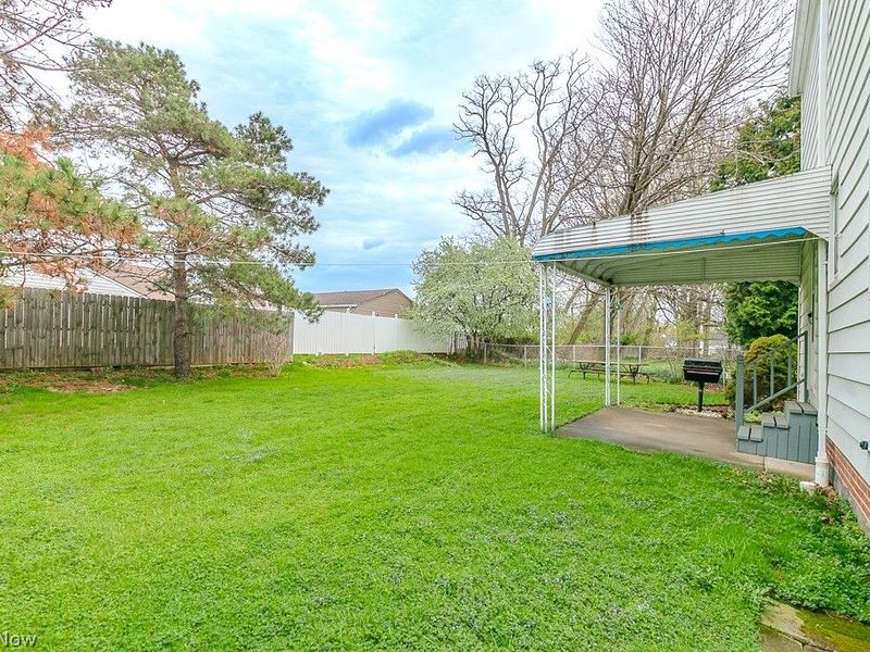 30545 Willow Lane, Willowick, OH 44095 Photo 25