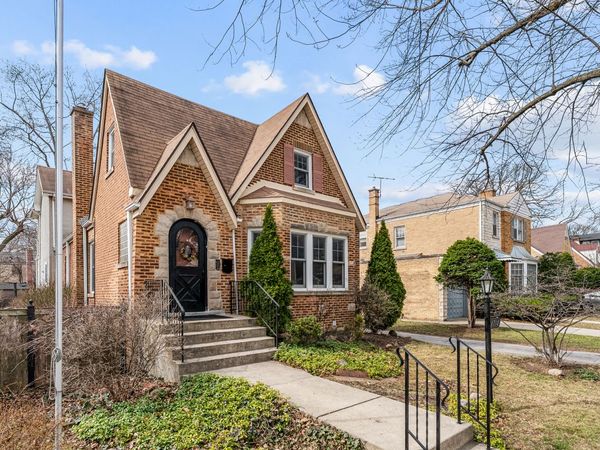 6714 N Ionia Avenue, Chicago, IL 60646