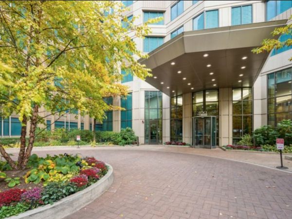 400 N La Salle Drive , Unit 1208, Chicago, IL 60654