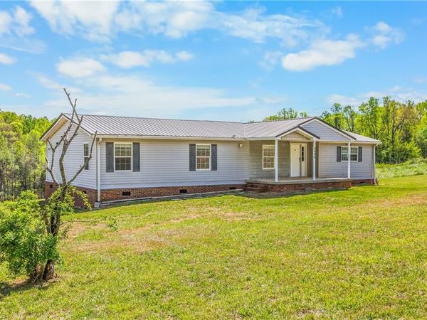 5896 Graham Farm Road, Winston-Salem, NC 27105