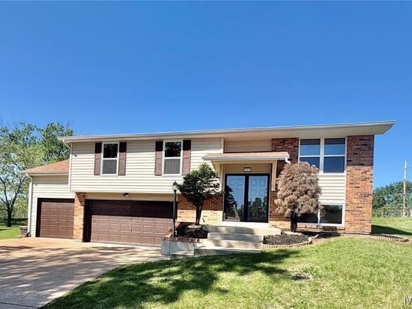 344 Saddle Back Drive, St Louis, MO 63129