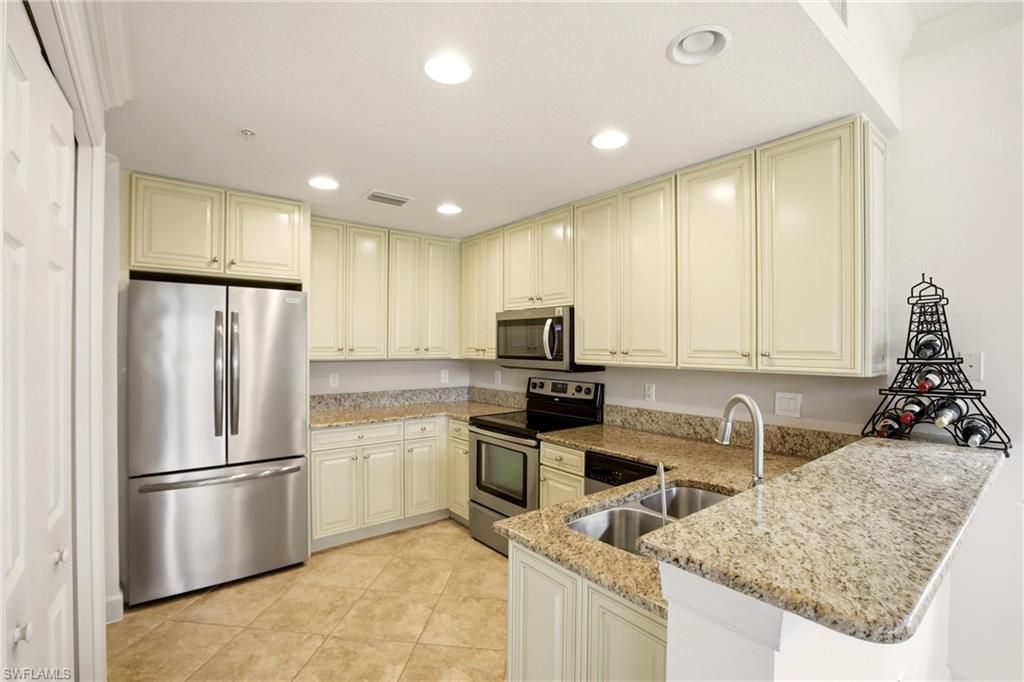 13010 Pebblebrook Point Cir, Unit 101, Fort Myers, FL 33905 Photo