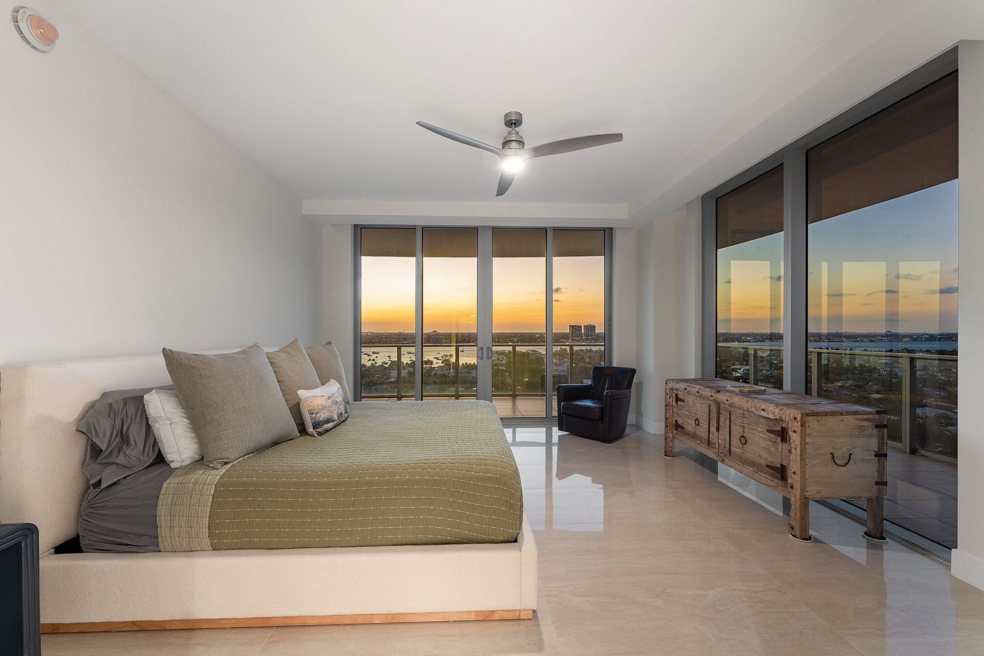 3100 N Ocean Drive, Unit 1702p, Singer Island, FL 33404 Photo