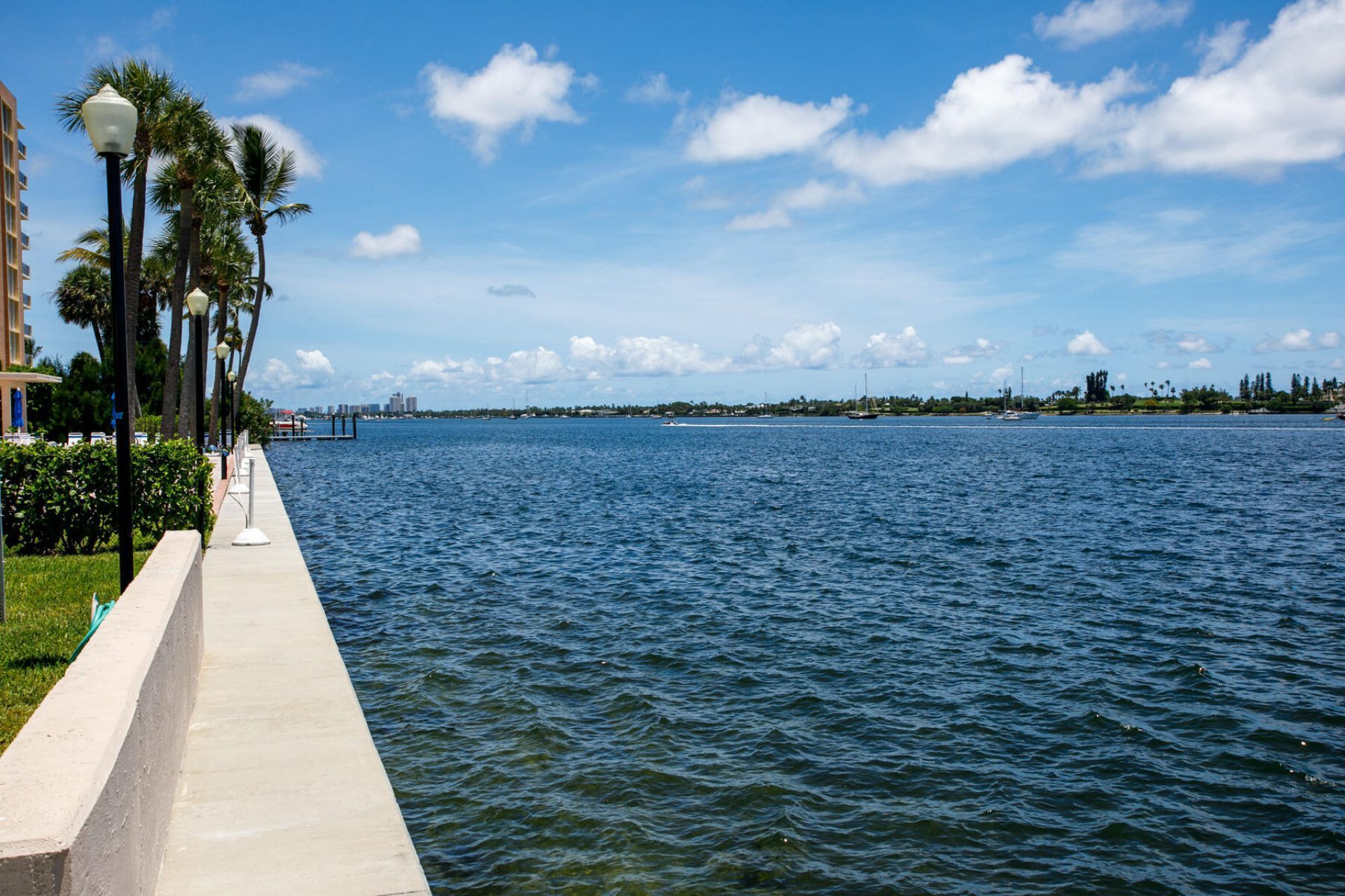 2600 N Flagler Drive, Unit 911, West Palm Beach, FL 33407 Photo