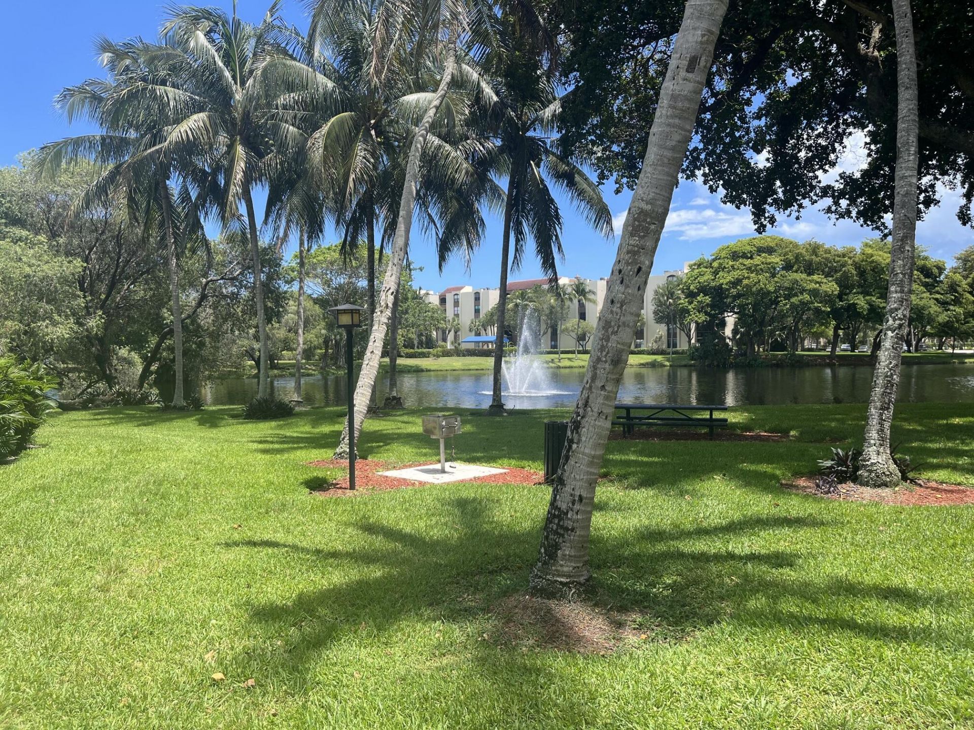 1915 Lavers Circle E, Unit E101, Delray Beach, FL 33444 Photo