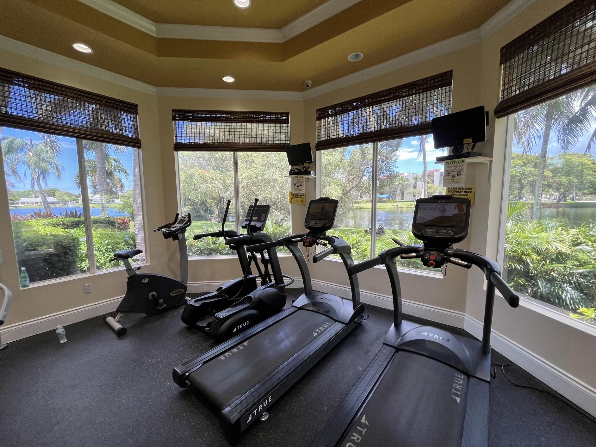 1915 Lavers Circle E, Unit E101, Delray Beach, FL 33444 Photo