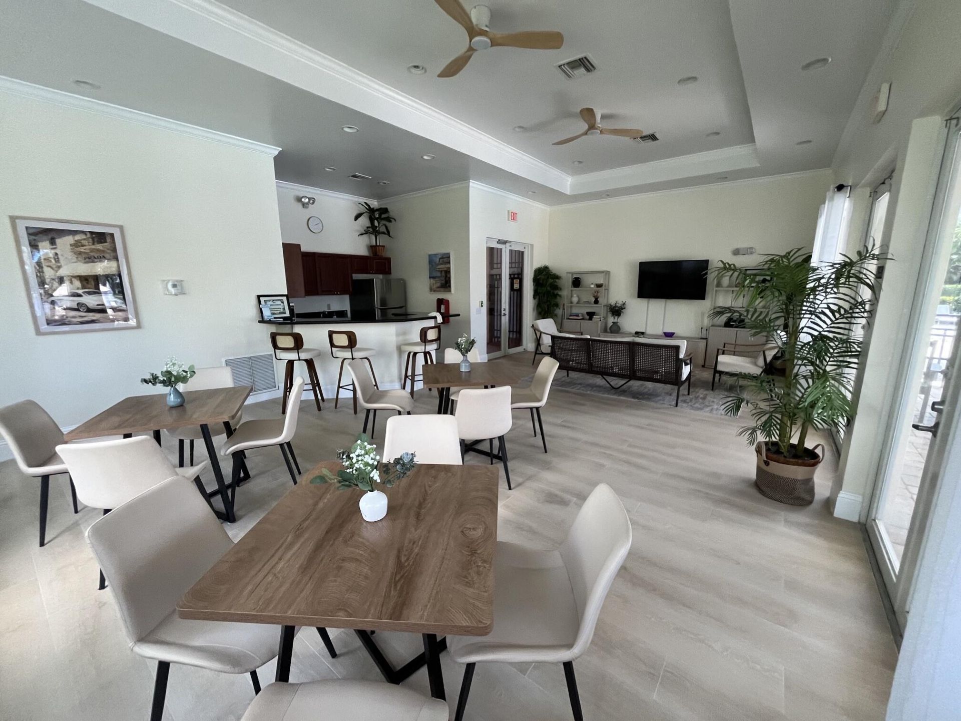 1915 Lavers Circle E, Unit E101, Delray Beach, FL 33444 Photo
