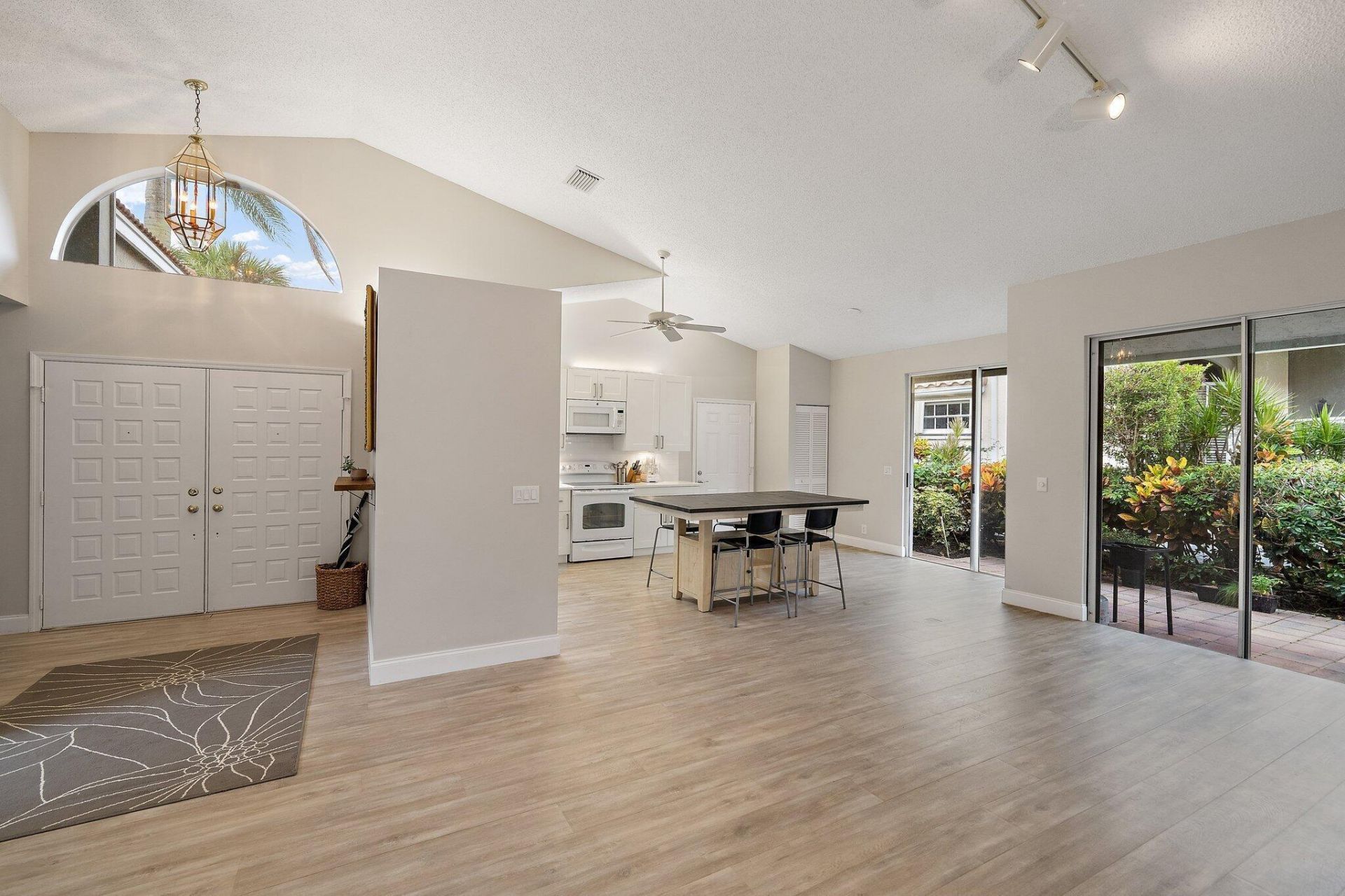 6866 Briarlake Circle, Palm Beach Gardens, FL 33418 Photo