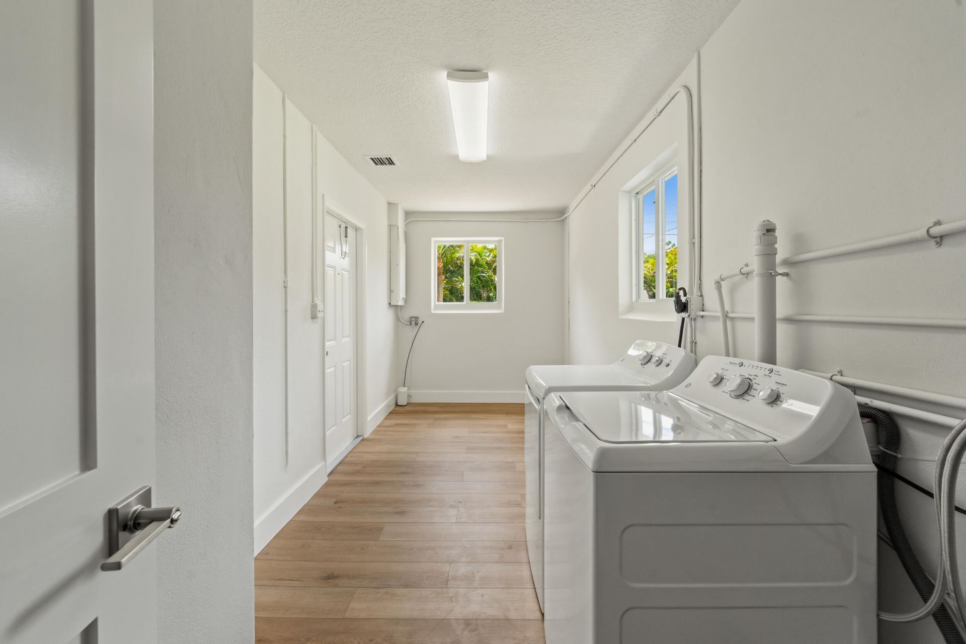 8781 N Virginia Avenue, Palm Beach Gardens, FL 33418 Photo