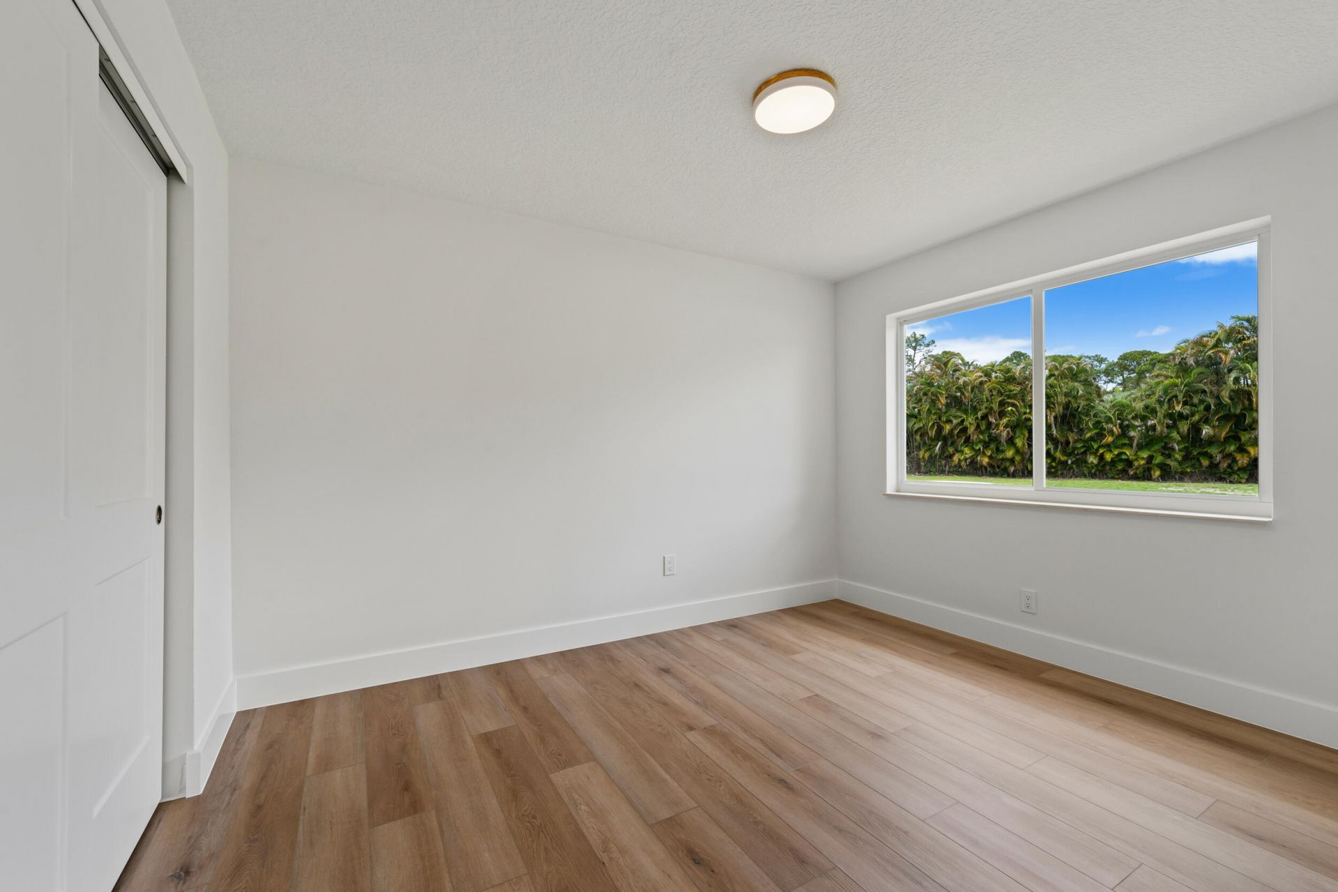 8781 N Virginia Avenue, Palm Beach Gardens, FL 33418 Photo