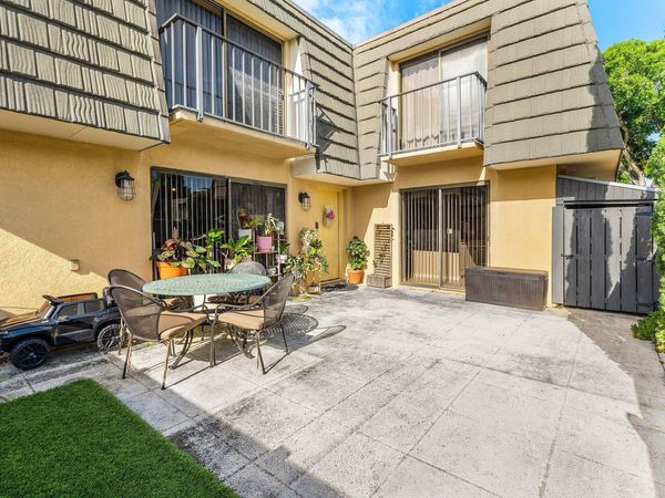 2903 29th Way, Unit 2903, West Palm Beach, FL 33407