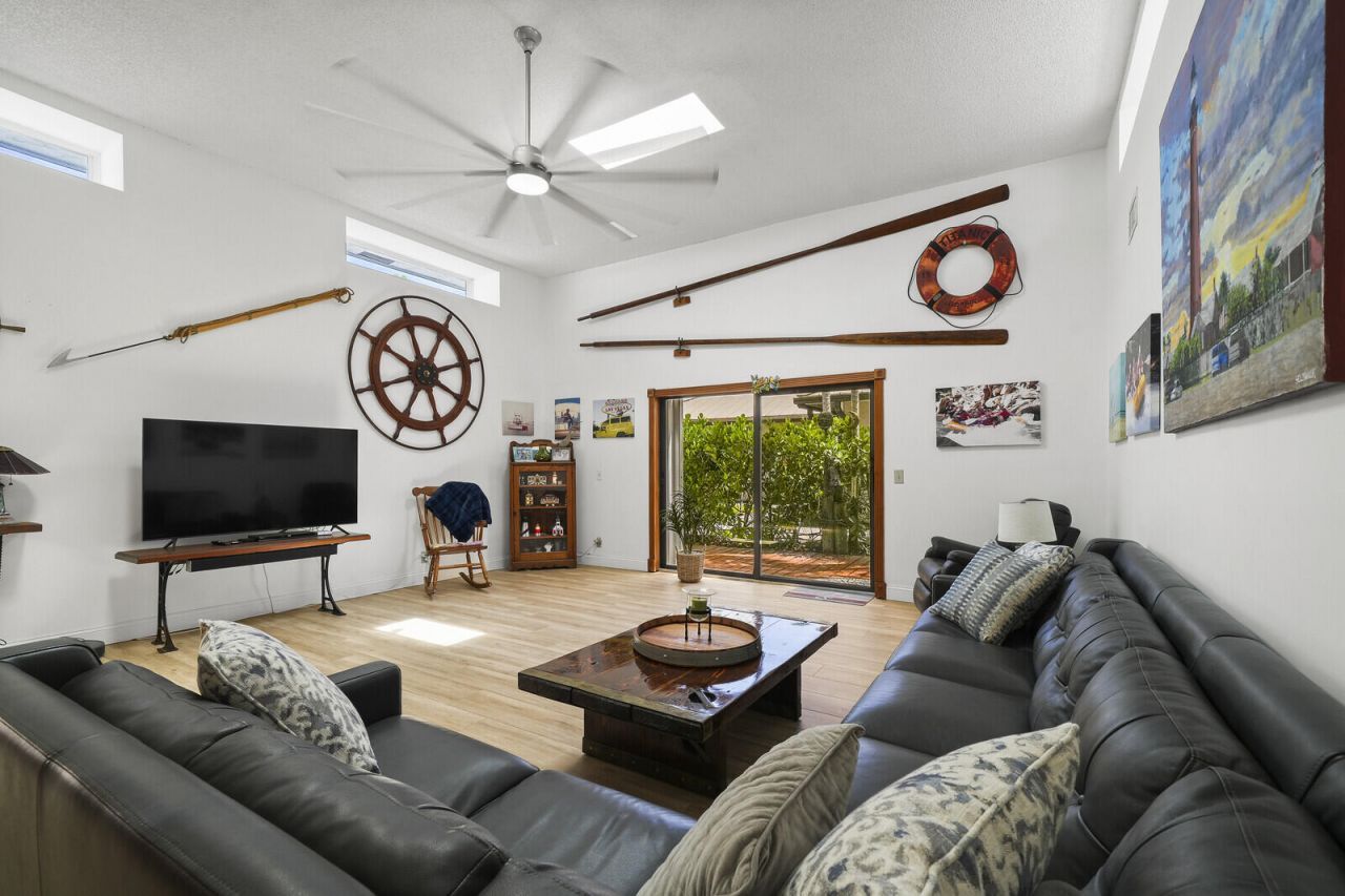 3922 SE Fairway W, Stuart, FL 34997 Photo