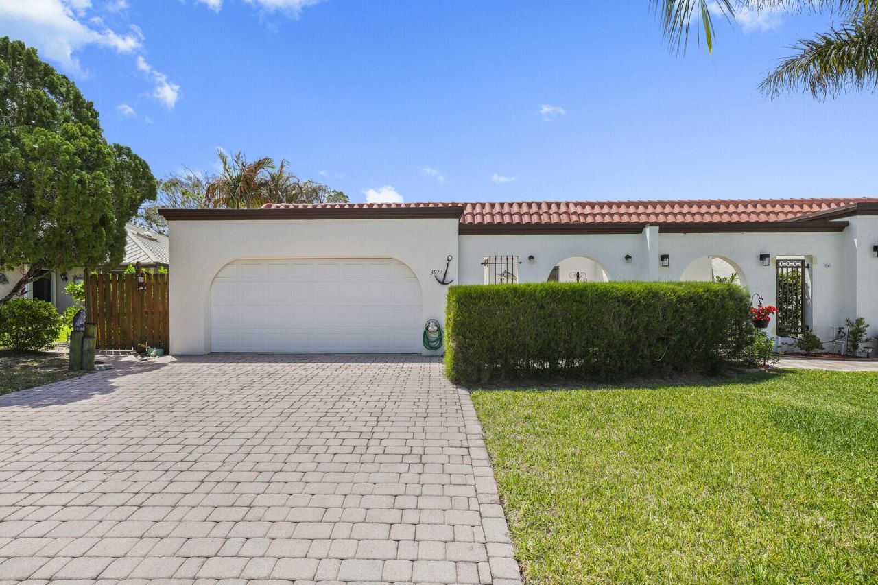 3922 SE Fairway W, Stuart, FL 34997 Photo