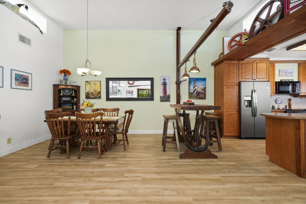 3922 SE Fairway W, Stuart, FL 34997 Photo