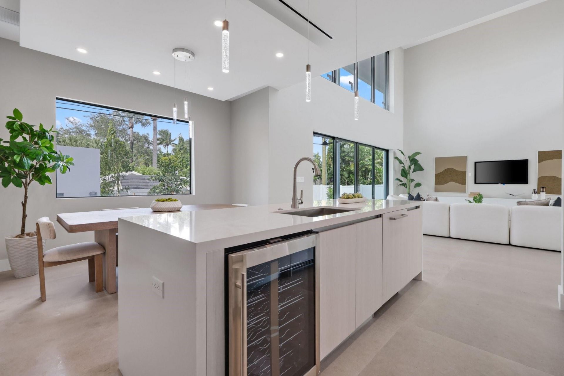 2015 NE 4th Avenue, Wilton Manors, FL 33305 Photo