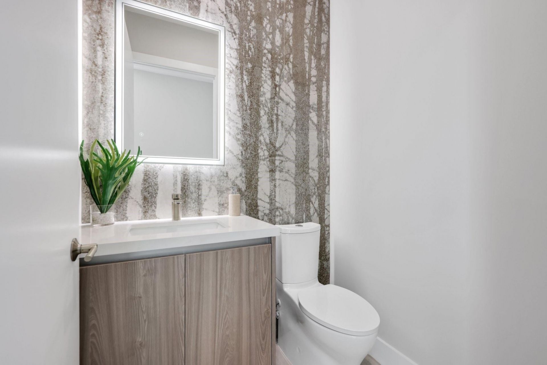 2015 NE 4th Avenue, Wilton Manors, FL 33305 Photo