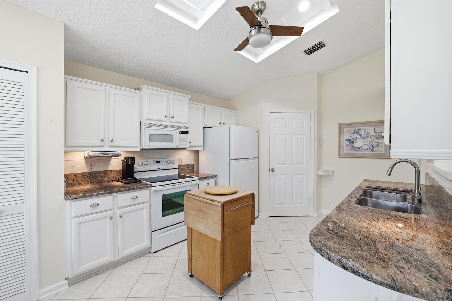 15187 Oak Chase Court, Wellington, FL 33414 Photo