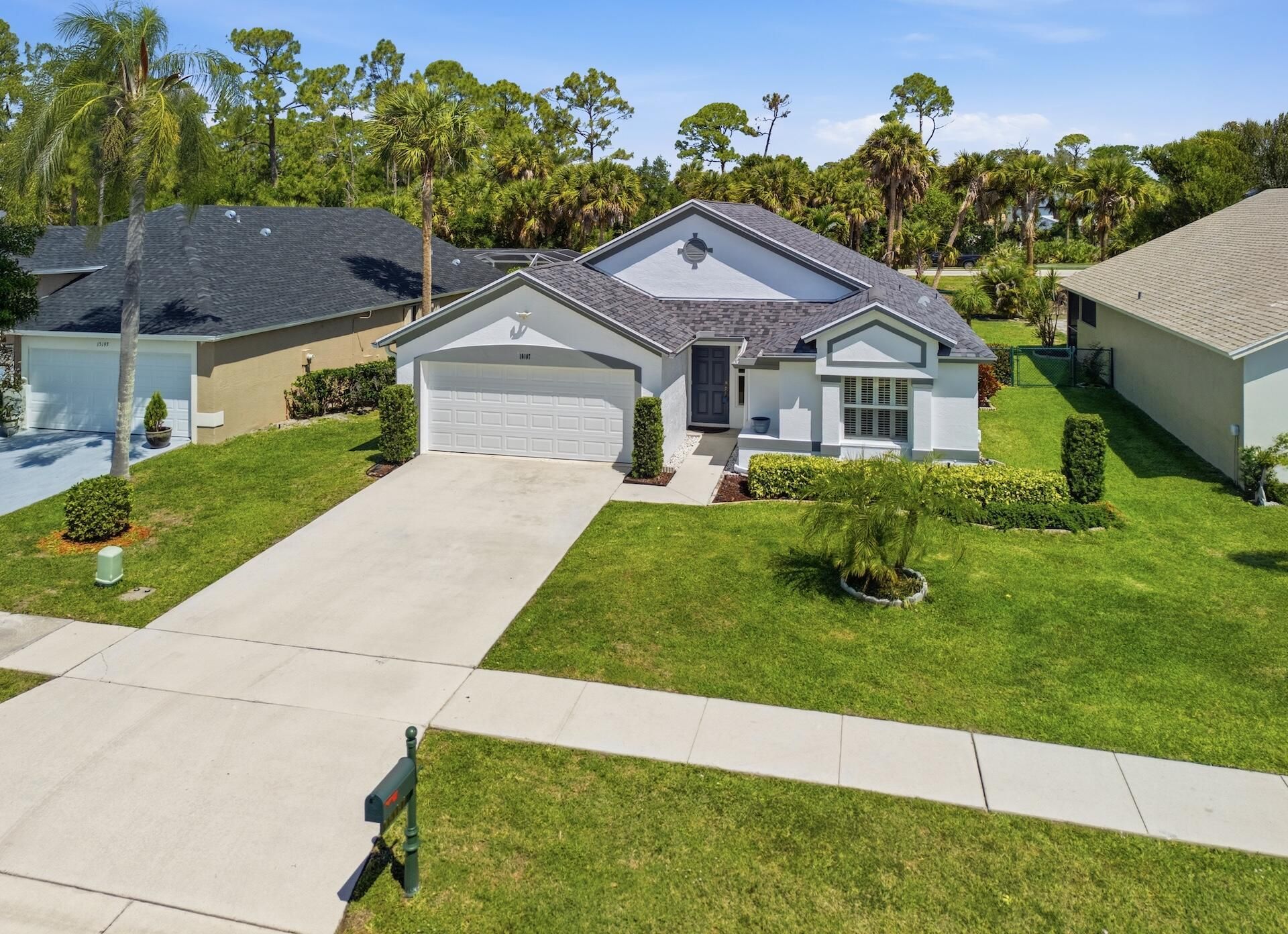 15187 Oak Chase Court, Wellington, FL 33414 Photo