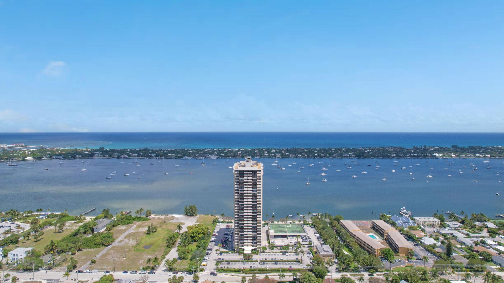 5600 N Flagler Drive, Unit 904, West Palm Beach, FL 33407 Photo