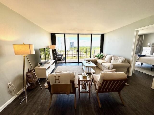 5600 N Flagler Drive, Unit 904, West Palm Beach, FL 33407 Photo