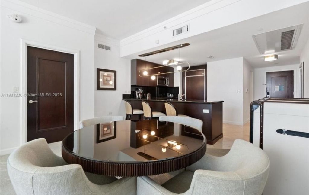 4391 Collins Avenue, Unit 623, Miami Beach, FL 33140 Photo