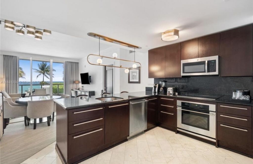 4391 Collins Avenue, Unit 623, Miami Beach, FL 33140 Photo