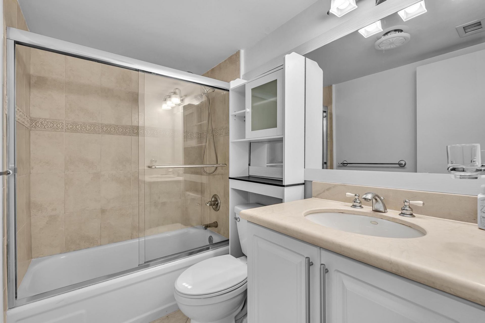 1600 SE 15th Street, Unit 305, Fort Lauderdale, FL 33316 Photo