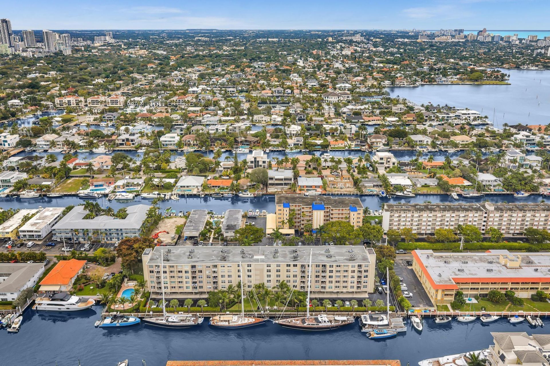 1600 SE 15th Street, Unit 305, Fort Lauderdale, FL 33316 Photo