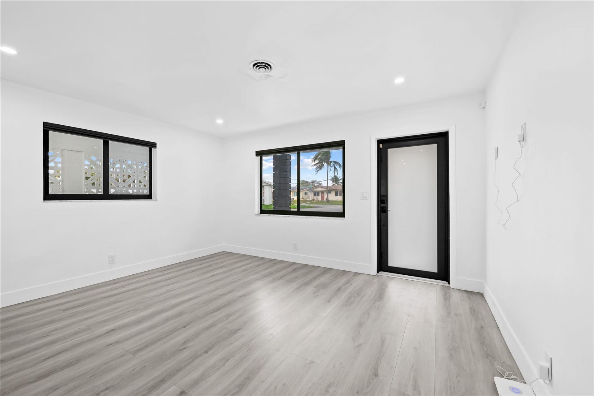 2634 NW 52nd Court, Fort Lauderdale, FL 33309 Photo