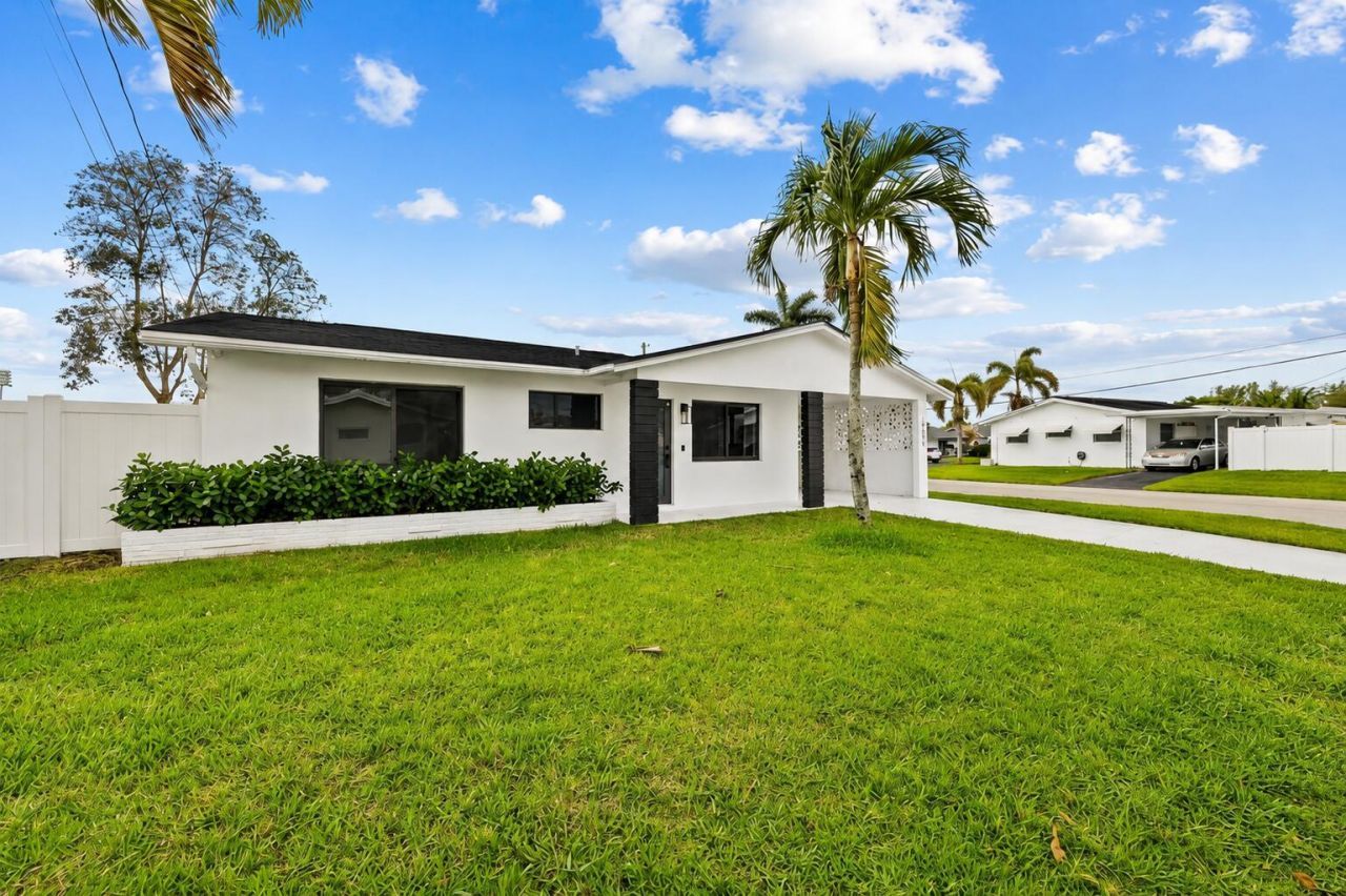 2634 NW 52nd Court, Fort Lauderdale, FL 33309 Photo