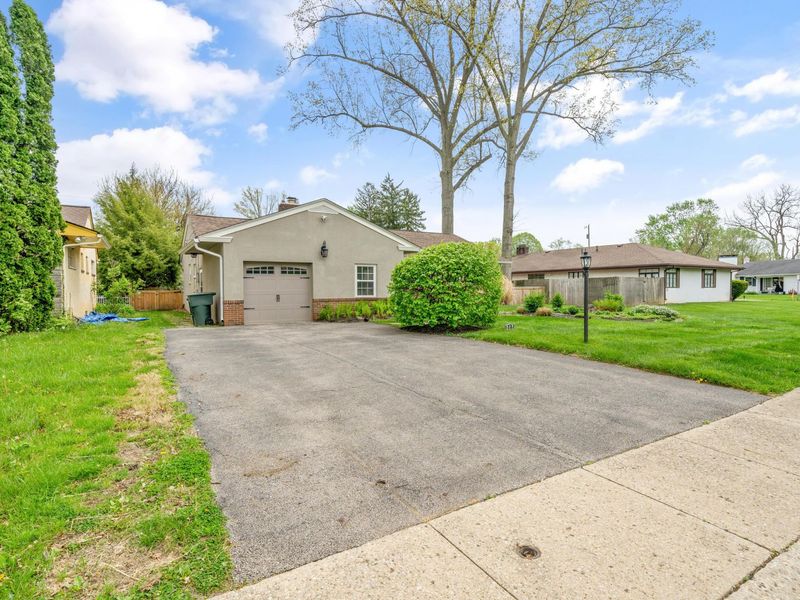 212 S Gould Road, Columbus, OH 43209 Photo 4