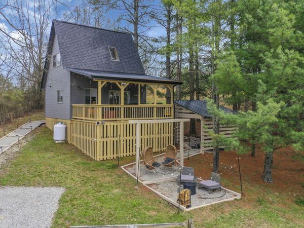 33014 Oliver Road, Logan, OH 43138