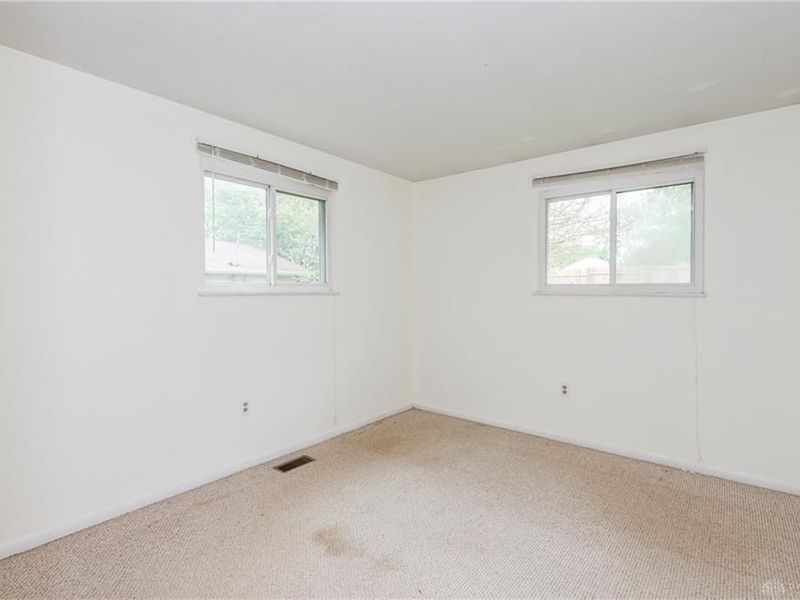 3862 Marion Drive, Enon Vlg, OH 45323 Photo 11