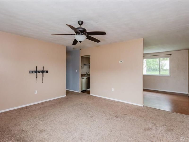 3862 Marion Drive, Enon Vlg, OH 45323 Photo 5