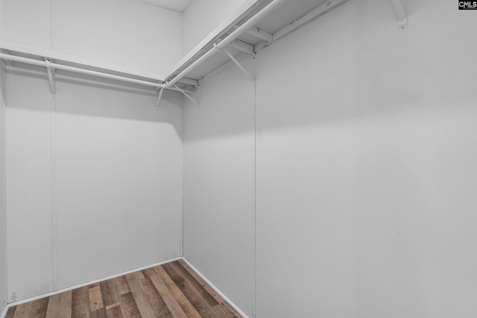 1749 Blacksgate East Road Photo 15