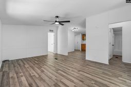 1749 Blacksgate East Road photo 4