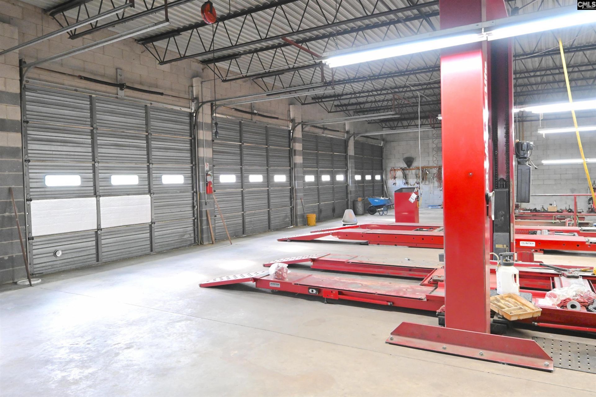 402 N Lee Street Photo 12