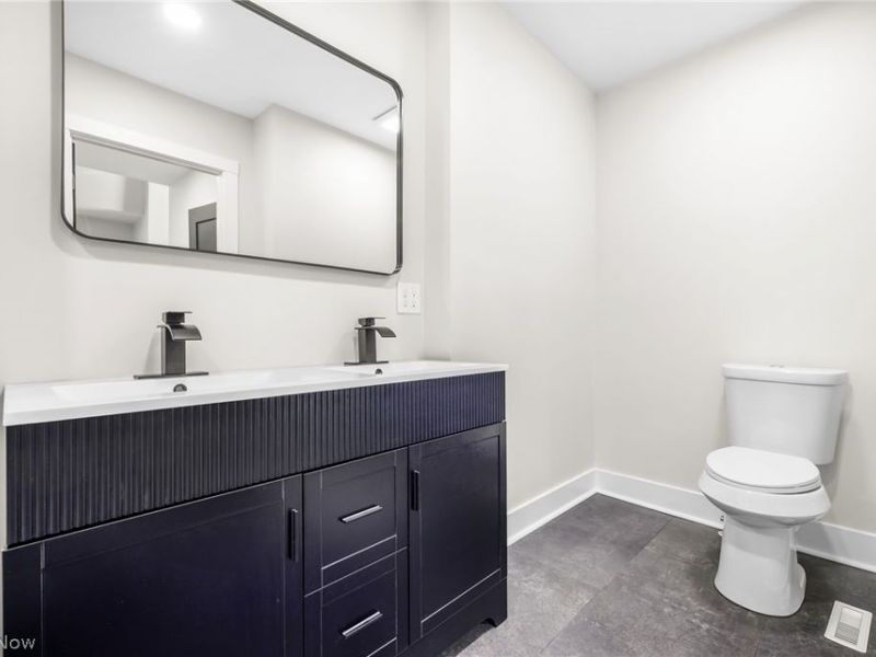 3208 Royal Avenue NE, Canton, OH 44705 Photo 23